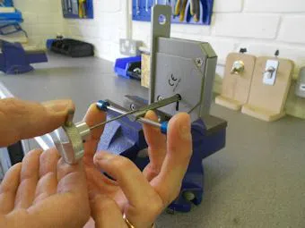 Logan Locksmith Shop Hayward, CA 510-404-0385 - key-broke-in-lock